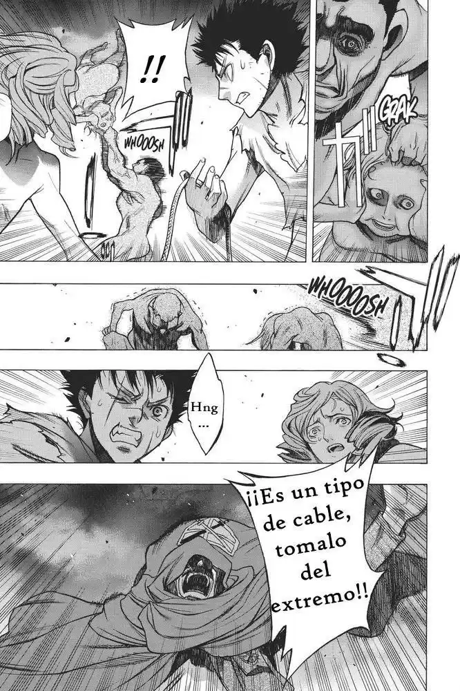 Shingeki no Kyojin: Before the Fall (Antes de la caída) Capitulo 13: Dado por Muerto página 10